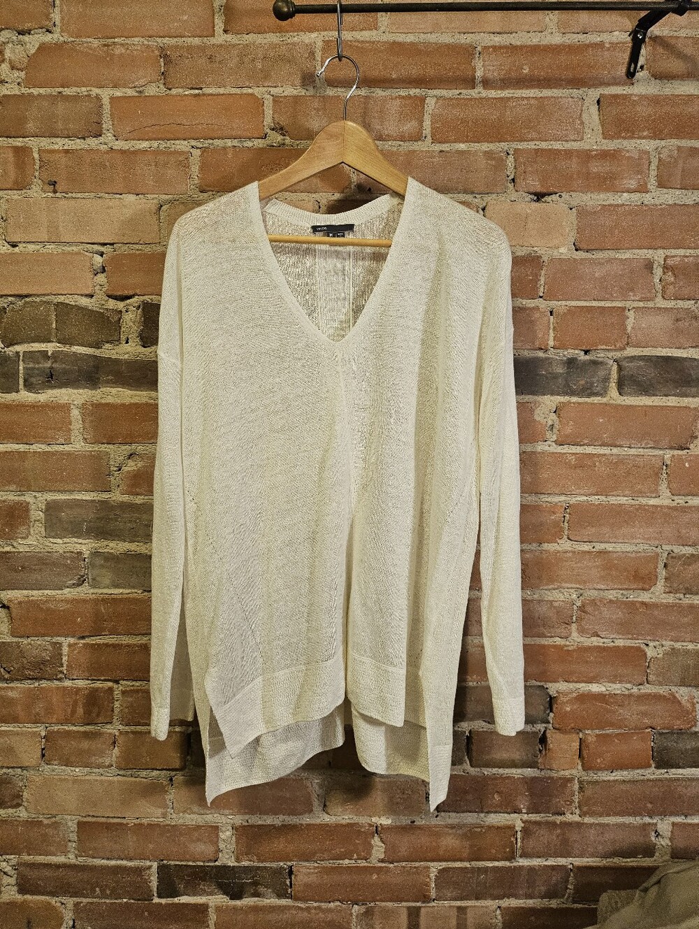 Vince Lightweight Linen V-Neck Sweater — Women's M (Oversized)